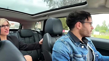 For Lexie, any experience is worth taking! - Jacquie et Michel TV