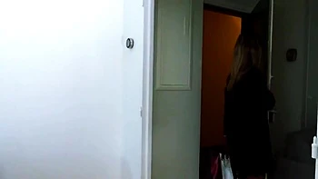 Luna, 31, is constantly in the game! - Jacquie et Michel TV