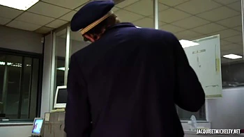 Wild awakening for Anna - Jacquie et Michel TV