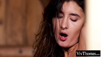 Sexy Milf Sucks And Fingers Younger Girlfriend To Orgasm