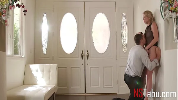 Help Me, I Cant Stop Squirting - Aidra Allure