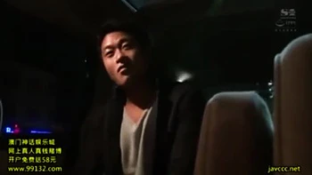 00437,Sensual play of Asian beauty