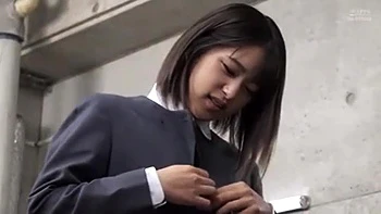 00131,A good woman is in full sex appeal!