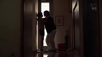 06244,A bitch is fully exposed during sex!