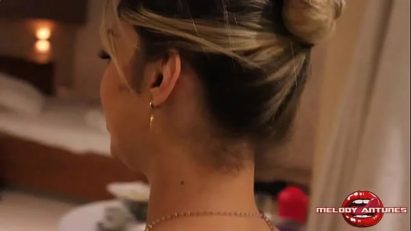 LOIRAÇA GOZANDO MUITO DENTRO DA BANHEIRA DO MOTEL! | COMPLETO XRED | MELODY ANTUNES