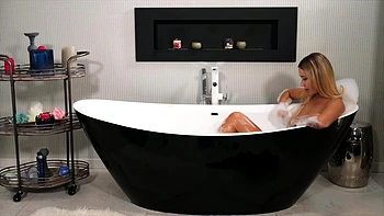 A warm maze - Jacquie et Michel TV