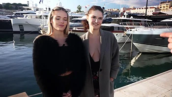 Simon Levasseur must place his microphone - Jacquie et Michel TV