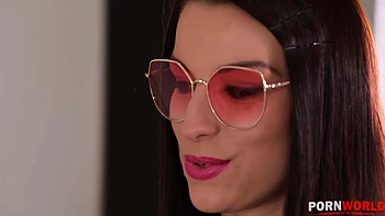 Slutty Young Professional Victoria Daniels Takes DP to Seal the Deal GP2006