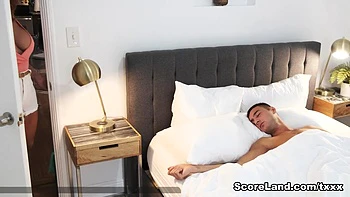 Newcomer Juliett Russo fucks her daughter's fiance - Juliett Russo and Milan - Latin Mommas