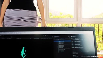 The Most Helpful Mouth! - Julia Vearth & Alex Vearth