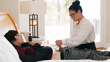 Has Both Arms Broken So Sucks Him Off - Ricky Spanish And Dana Vespoli