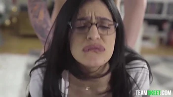 Stepsis Gets On His Nerves And He Fucks Her Cheating On His Girlfriend