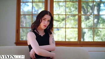 Tease Bbc For A Threesome With Evelyn Claire, Evelyn Jade And Alex Jones