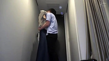 美形お姉さんとラブラブデートのあとはキスとフェラのラブラブエッチ