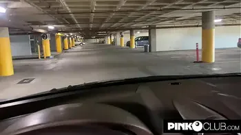 Il corpicino della teen Kenzie Reeves sfondato dal cazzone di Romeo Mancini