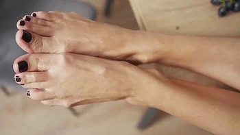 Jasmine Rouge Foot Licking Handjob Makes Titus Steel Cumshot Explosion