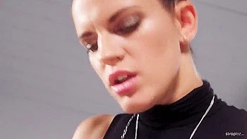 Gina Snow & Mia - Audition - Amanda Monroe