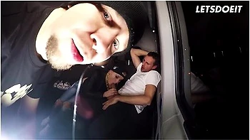 Big Booty Teen Scarlett Scott Rides Huge Dick In Strangers Car