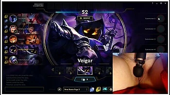 Omg! Playing With My Vibrator On The Highest Setting! League Of Legends #9 Luna - Gamer Girl