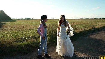 Una Fairy became a bride and had sex with two guys in a car.