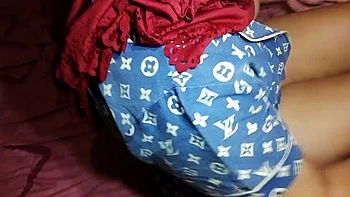 Hijab Mom Ayuningsih Dogging Sex - Big Ass Muslim MILF Pays Debt With Pussy