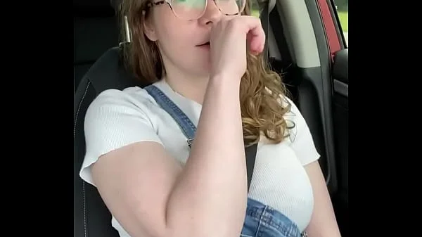 Nerdy Country Girl Rubs Herself in her Car