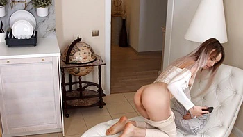 Skinny teen Karolina Geiman gets her asshole gapped in an intense mmf scene