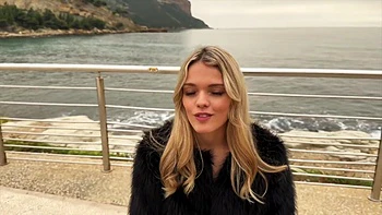 Lucy discovers the hidden side of William - Jacquie et Michel TV