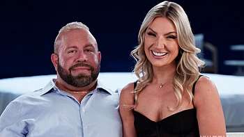 Hollywood Cash stuffed the wet pussy of hot milf Elania with bbc.