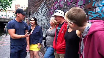 An orgy with the hottest mature ladies in virtual reality