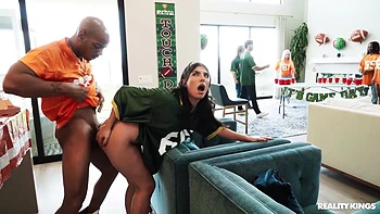 Seduces Mazee And Gets To Ride His Bbc With Her Fat Ass With Jasmine Sherni