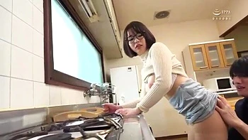 06990,I will faint in agony from intense sex!