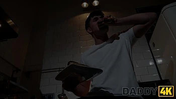 The Lustache - Vip4k