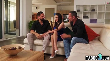 Nelly Kent In Gave The Biggest Welcome Ever