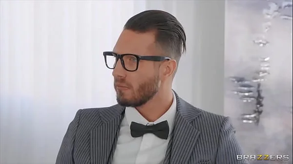 Double Take Me / Brazzers  / download full from http://zzfull.com/bomb