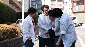 825-wguuhy-ouhsgy-poo-juq