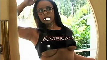 Dude fingers hot coeds pussy before getting his dick sucked