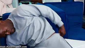 Melissa Stratton & Aleksa Mink - Airport Lounge Lizards Get Lucky Part 1