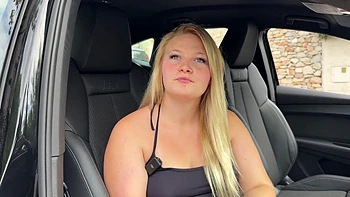 Stella, 29, shares a man with two other naughty girls! - Jacquie et Michel TV