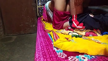 Bhabhi Ki Baid Par Thook Lagake Gaand Mari