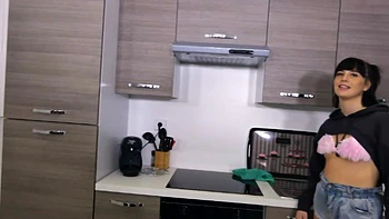 Melissa, sodomized in a garage! - Jacquie et Michel TV