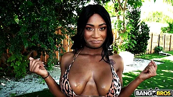 Sarai Sucks the Newbie