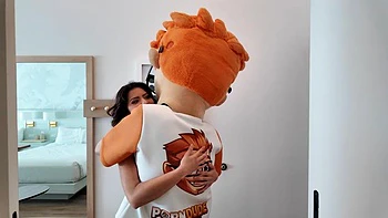 Hazel Hearts First Cock Ride Ends with Cum Splashed on Her Hairy Patch!: Porn