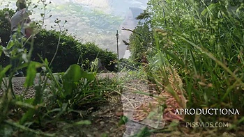 Eva Wetting Her Jeans In The Lake Park