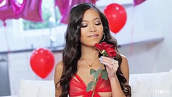 Valentine S Day And Vina Skyy - Divine At Movie