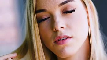 TUSHYRAW Bubble-Butt Baddie Amirah Adara Gets Her Ass Pounded All Night: Porn