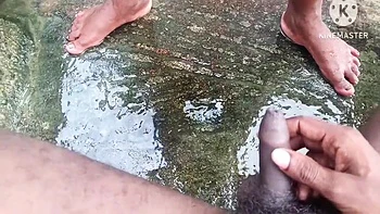 Desi Bhabhi Ki Dudh Per Motai Ki