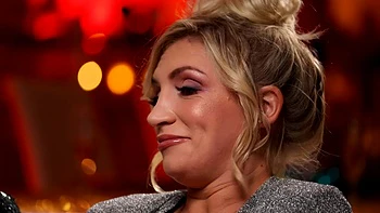 Total hard work on Elea's program! - Jacquie et Michel TV