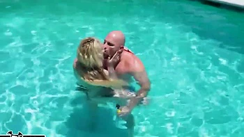 Too Hot, Fuck Only Underwater