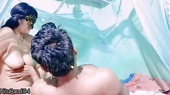 Big Boobs Horny Chubby Girl Ka Desi Lund Riding Video - Horny Boobs